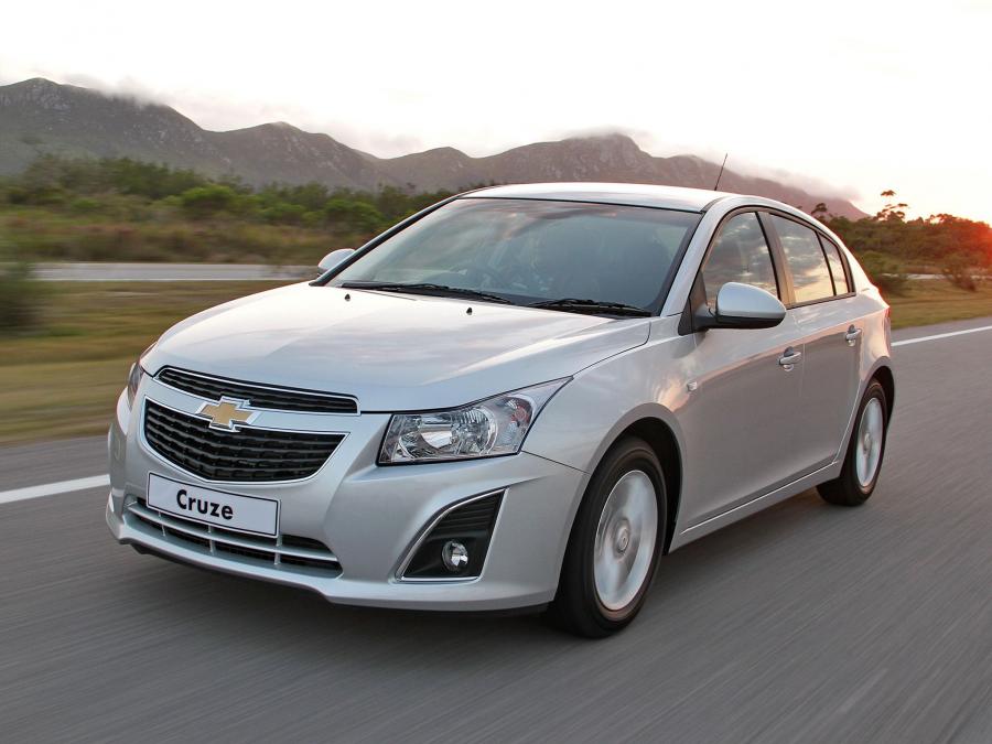  Chevrolet Cruze Hatchback 2012 года  (ZA) (фото 9 из 16)